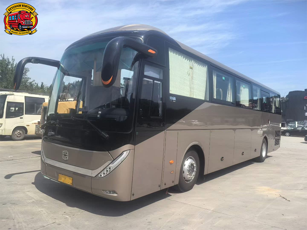 Autocar de lujo Zhongtong LCK6125