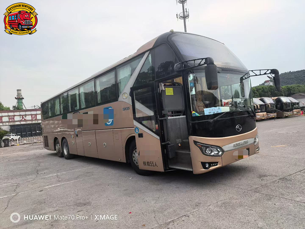 Luxusbus Kinglong XMQ6135